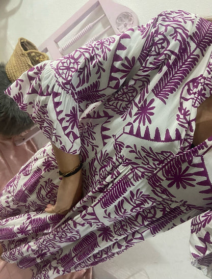 Vestido estampado beringela