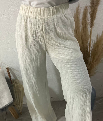 Pantalonas brancas tecido enrugado