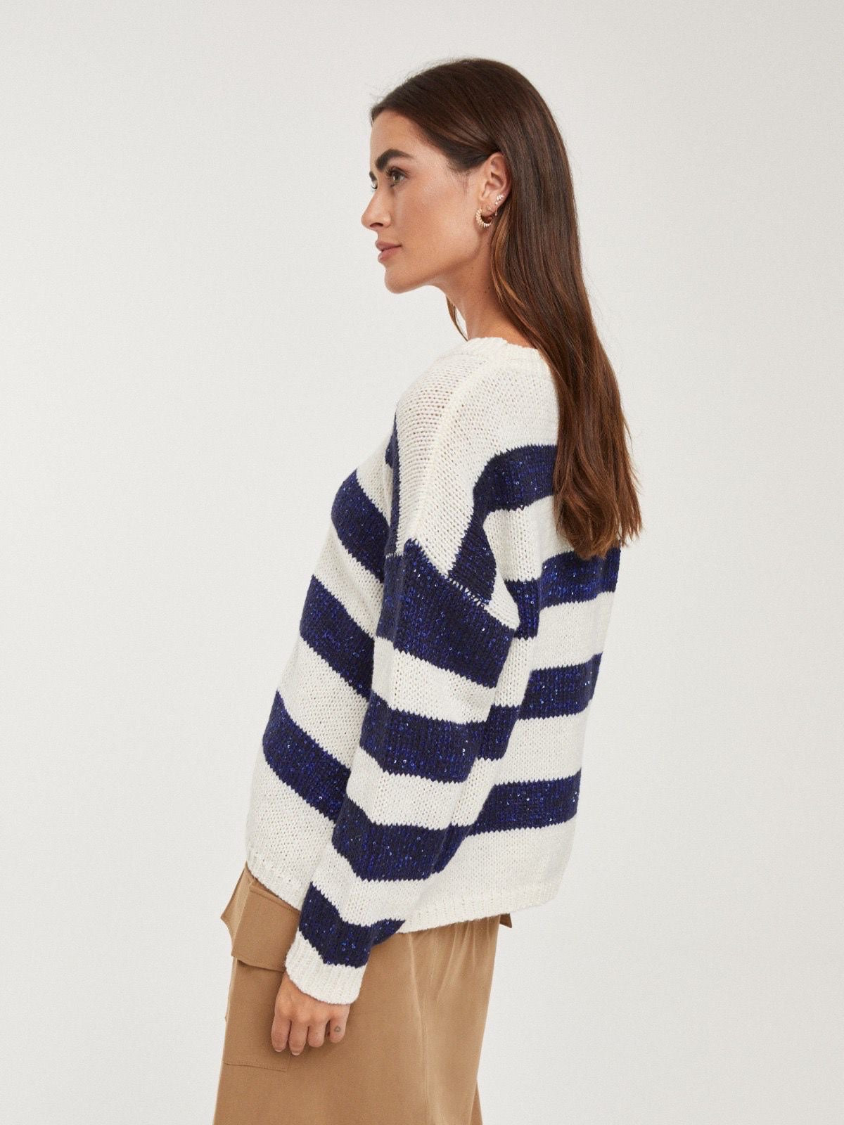 Camisola riscas pretas com lantejoulas