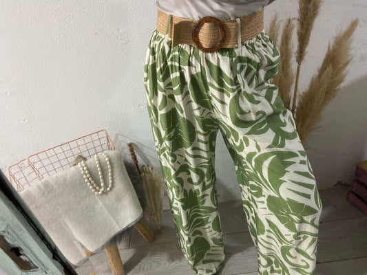 Pantalonas estampado branco e verde com cinto