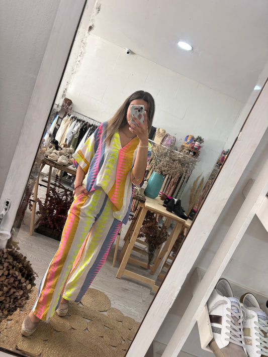 Túnica estampado geométrico azul/rosa/amarelo