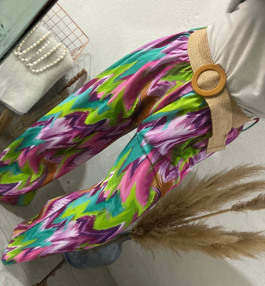 Pantalonas manchadas lilás e verde com cinto