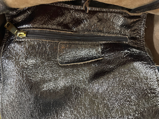 Shopping bag castanha em pele metalizada