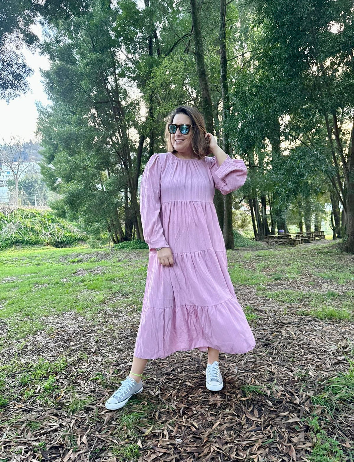 Vestido evasé azul marinho de tecido com nervuras