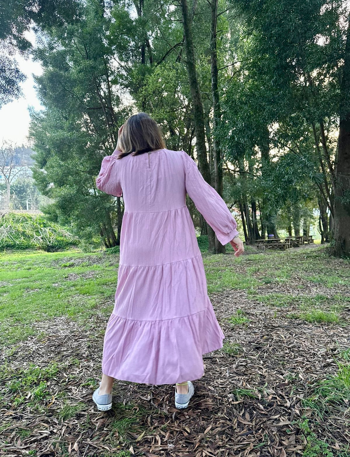 Vestido evasé azul marinho de tecido com nervuras