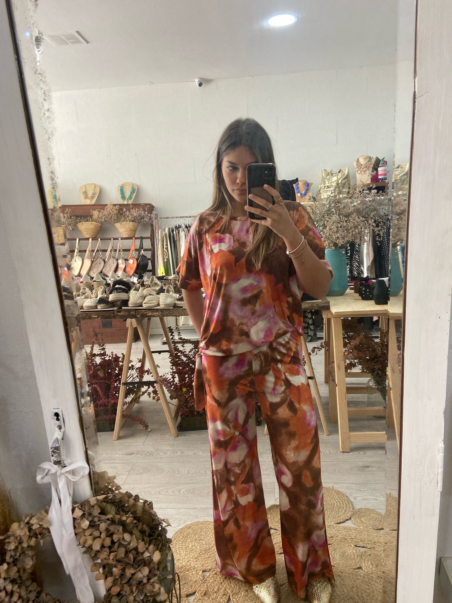 Conjunto manchado castanho/laranja