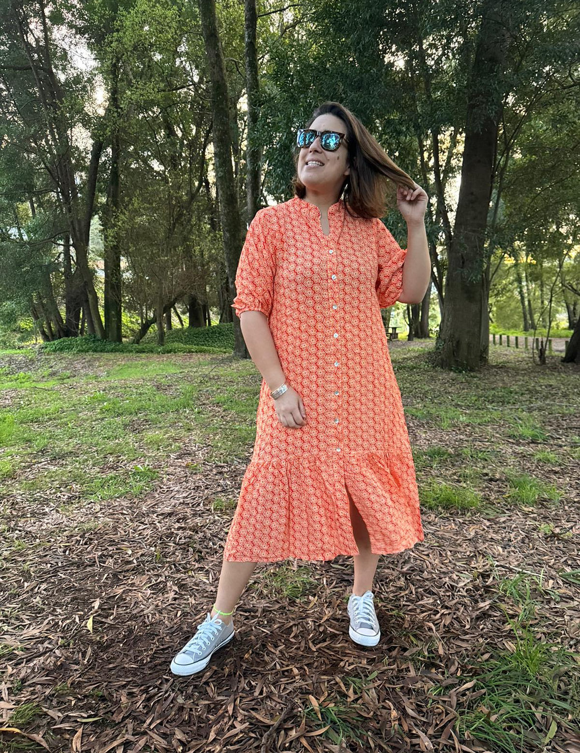 Vestido camiseiro midi florido azul claro