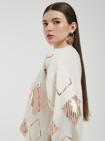 Camisola preta com losangos em lantejoulas