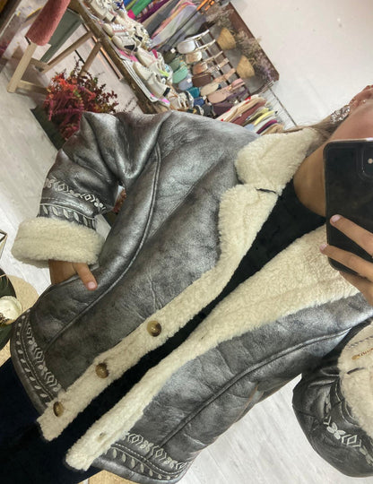 Casaco metalizado pelo interior NI.Gaia