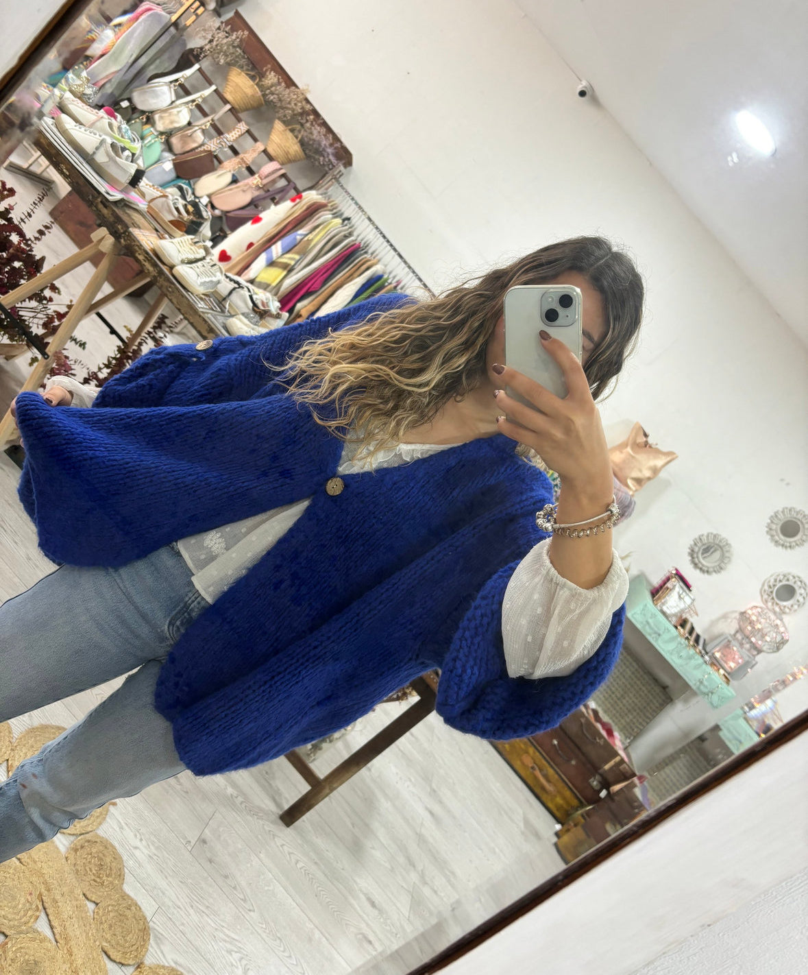 Casaco malha grossa preto com botão