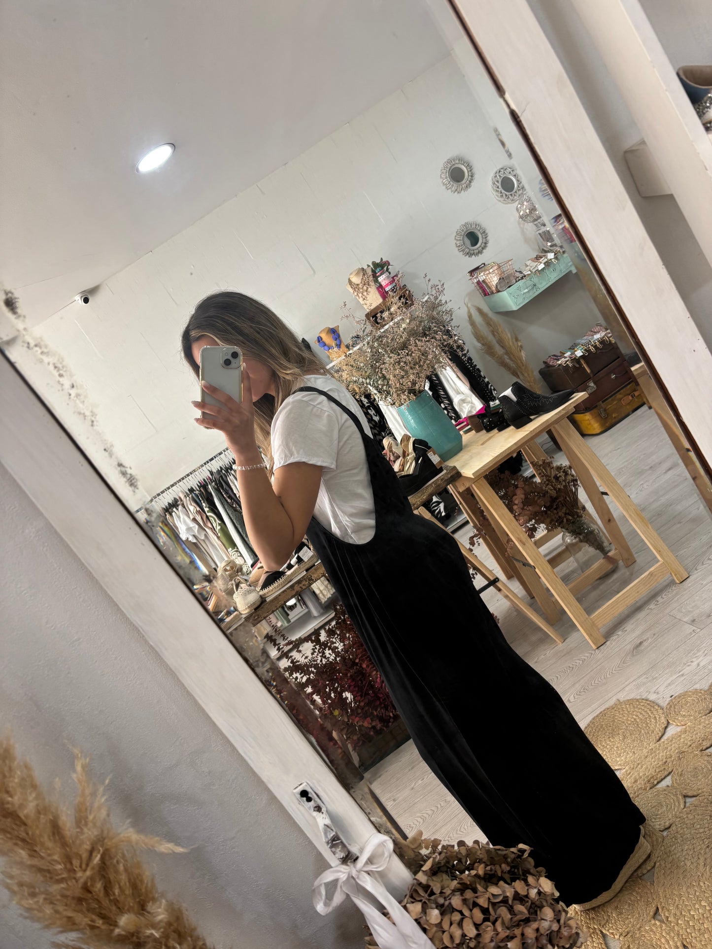 Conjunto tshirt e macacão caqui oversized