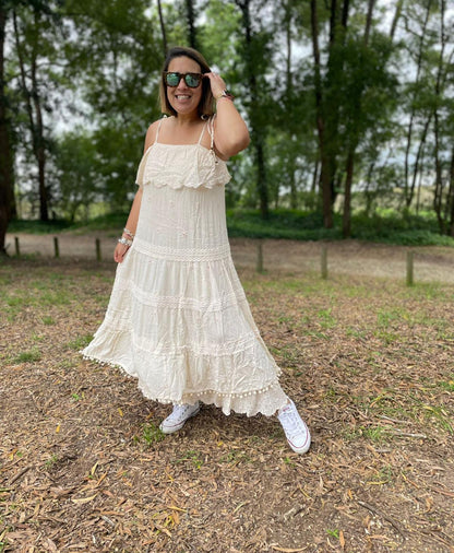 Vestido rosa claro com bordado de flores Au.nala