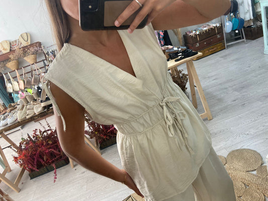 Conjunto túnica e pantalonas bege