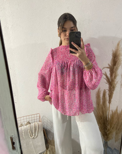 Túnica verde e rosa com favinhos no decote