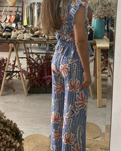 Conjunto tropical preto top e calças
