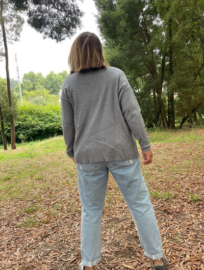 Casaco curto cinzento malha canelada