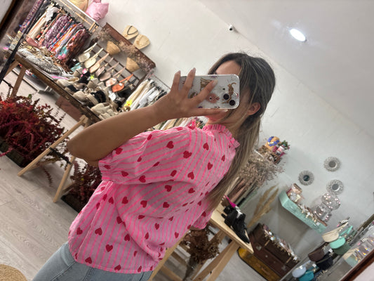 Túnica rosa com riscas rosa corações vermelhos