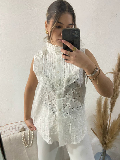 Túnica algodão em bordado inglês e gola com folhos
